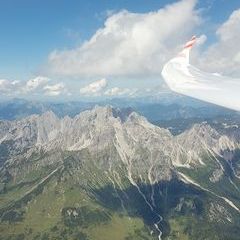 Flugwegposition um 12:15:22: Aufgenommen in der Nähe von Gemeinde Filzmoos, 5532, Österreich in 2512 Meter